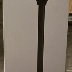 RB RELIABILT™ Galvanized Steel In-Ground Mailbox Post Satin Black Finish Acabado negro satinado Acero galvanizado Poste de buzón para clavar en el