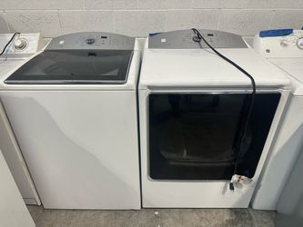 Kenmore BIG TUB Washer & Gas Dryer Set