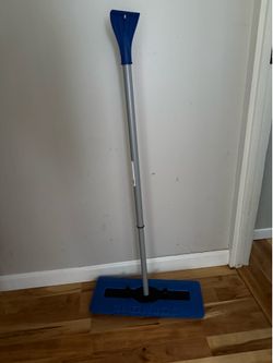 Extendable Snow Pusher & Ice Scraper for Car