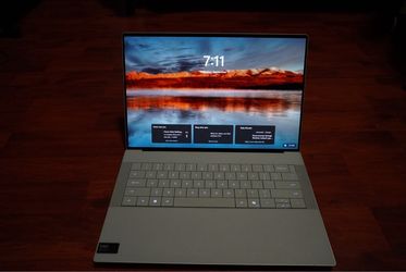 Dell XPS 9440 i7 1TB SSD 32GB RAM