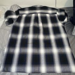 Dark Blue & Gray Plaid Button Up Shirt XL Fits Like 3XL