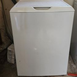 Hot Point Washer & Whirlpool Dryer