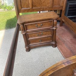 Oak Queen Bed Frame 