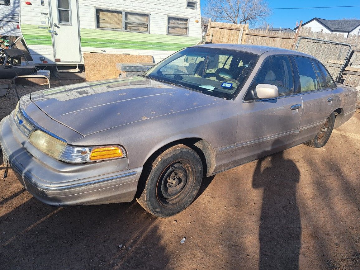 1997 Ford Crown Victoria