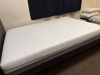 Full bed & mattress from Ikea