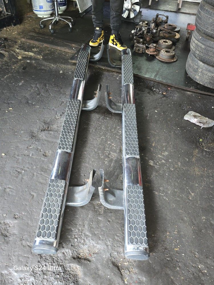 Dodge Ram 2013 1500 Crewcab Running Boards