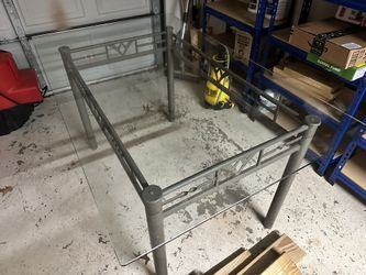 Matching Dining Set With Table, Wine Rack And 4 Chairs