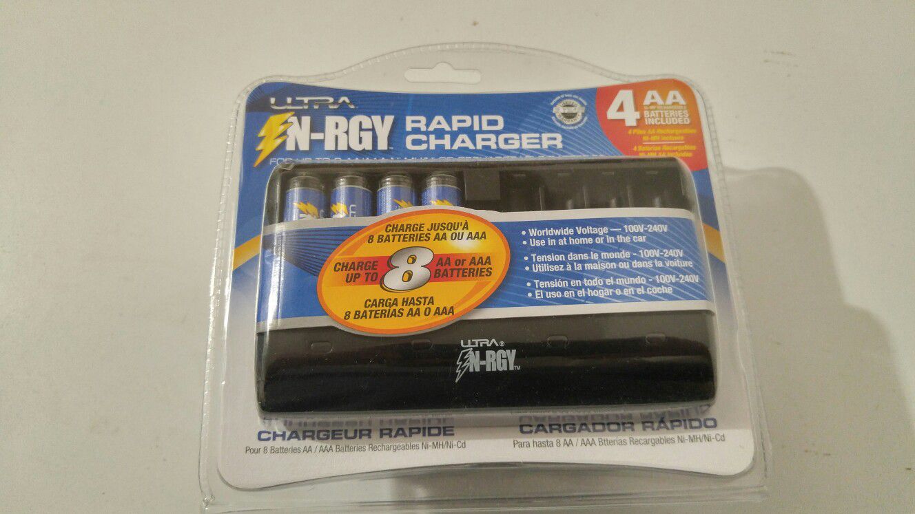 Brand new 8 AA/AAA rapid battery charger with car adapter