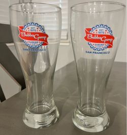 Set/2 Bubba Gump collectible glasses