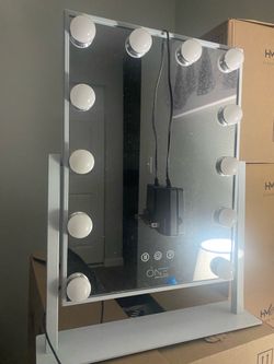 One Home Collection Hollywood Vanity Mirror with Lights