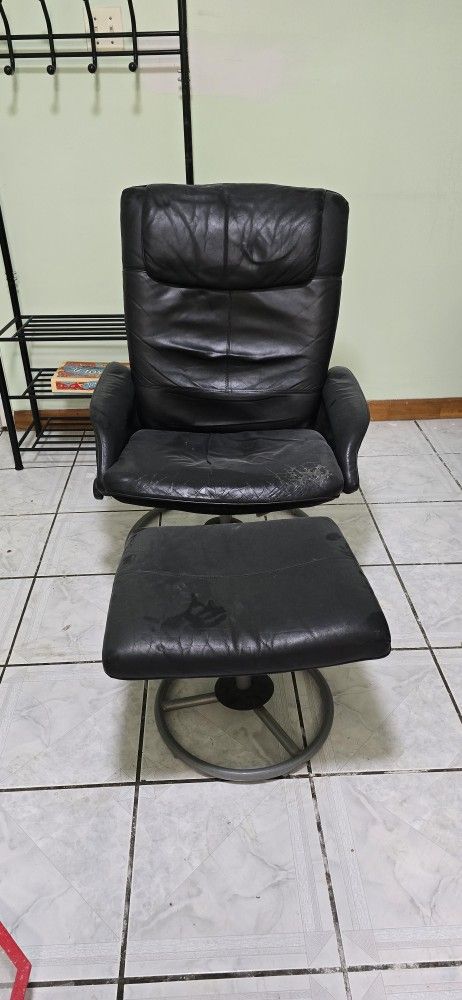 IKEA Malung Swivel Armchair, reclining chair and ottoman