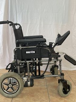 Merits Power Wheelchair Model P182 (NO BATTERY)