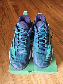 Size 9 Men Nike Giannis Antetokounmpo Immortality 3