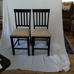 Counter Height Stools/Chairs