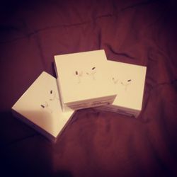 BRANDNEW AIR POD PROS