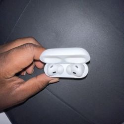AirPods Pro’s 