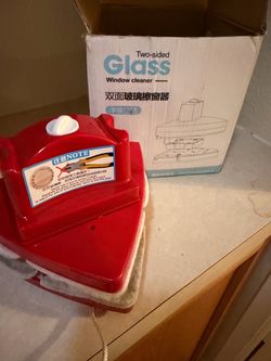 Magnetic Two-Sided Glass Window Cleaner