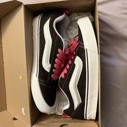 Vans Knu Skool