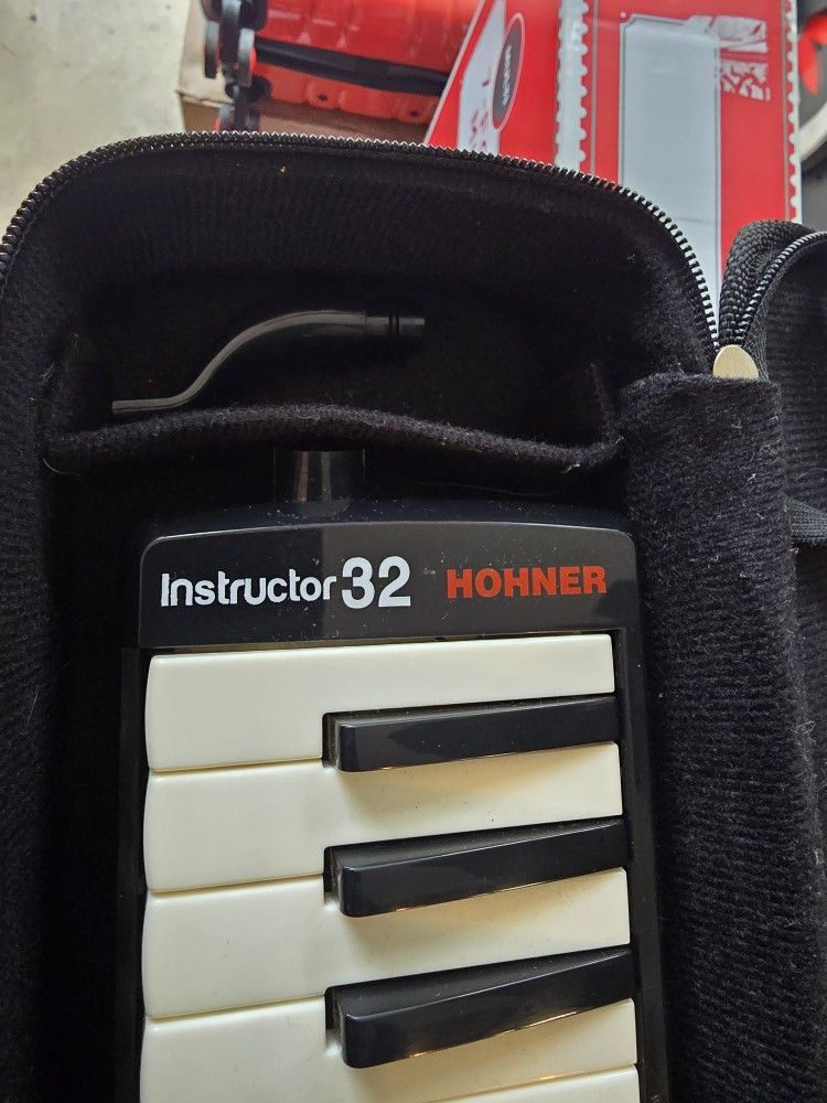 Hohner Instructor 32 Melodica