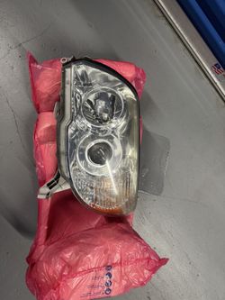 2003-2008 Toyota 4runner Headlights