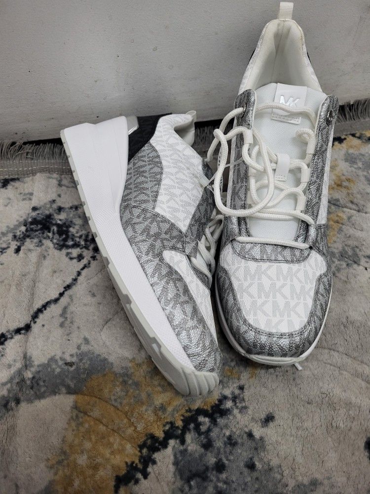 New Mk Sneakers Sz 11