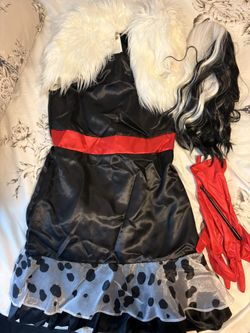 Disney Villain Cruella