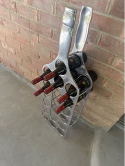 Stainless steel wine bottle holder