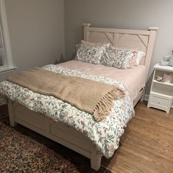 Queen Size Bed Frame and Mattress 