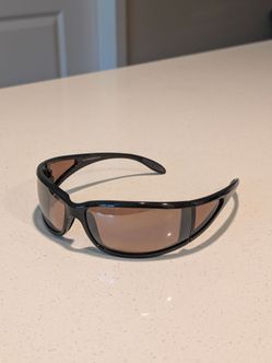 Maui Jim Sunglasses with Lenses on the frame