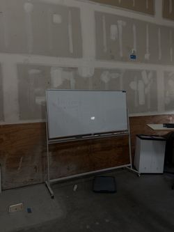 Assorted Office Whiteboards – Various Sizes