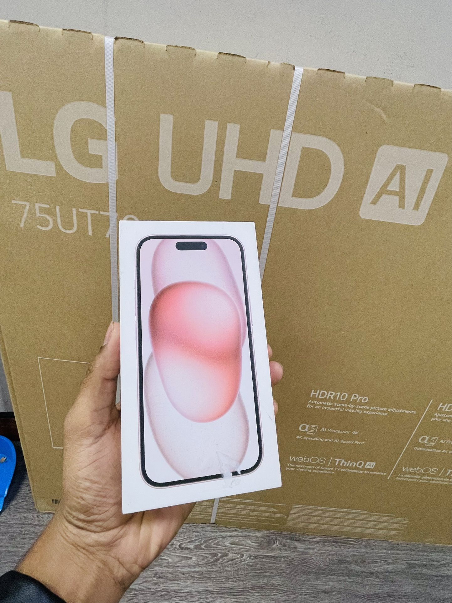 iPhone 15 128 / 256GB Unlock To All Carriers