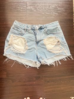 Relaxed Fit Denim Shorts - Women’s Medium
