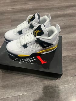 Jordan 4 men size 7, 7.5, 8, 9, 9.5, 11