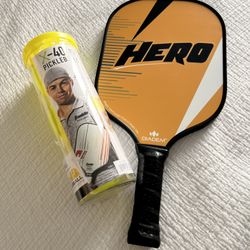 Pickleball Paddle + 3 Pickleballs 