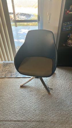Comfy nice chair best offer