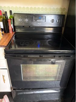 Free oven. The front right burner not working, maybe an easy fix?