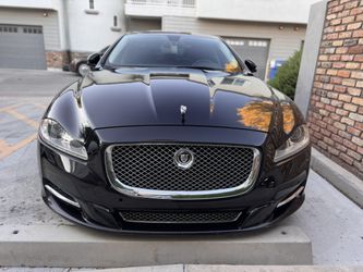 2012 Jaguar XJ-Series