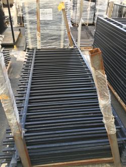 5 fence panels for $200