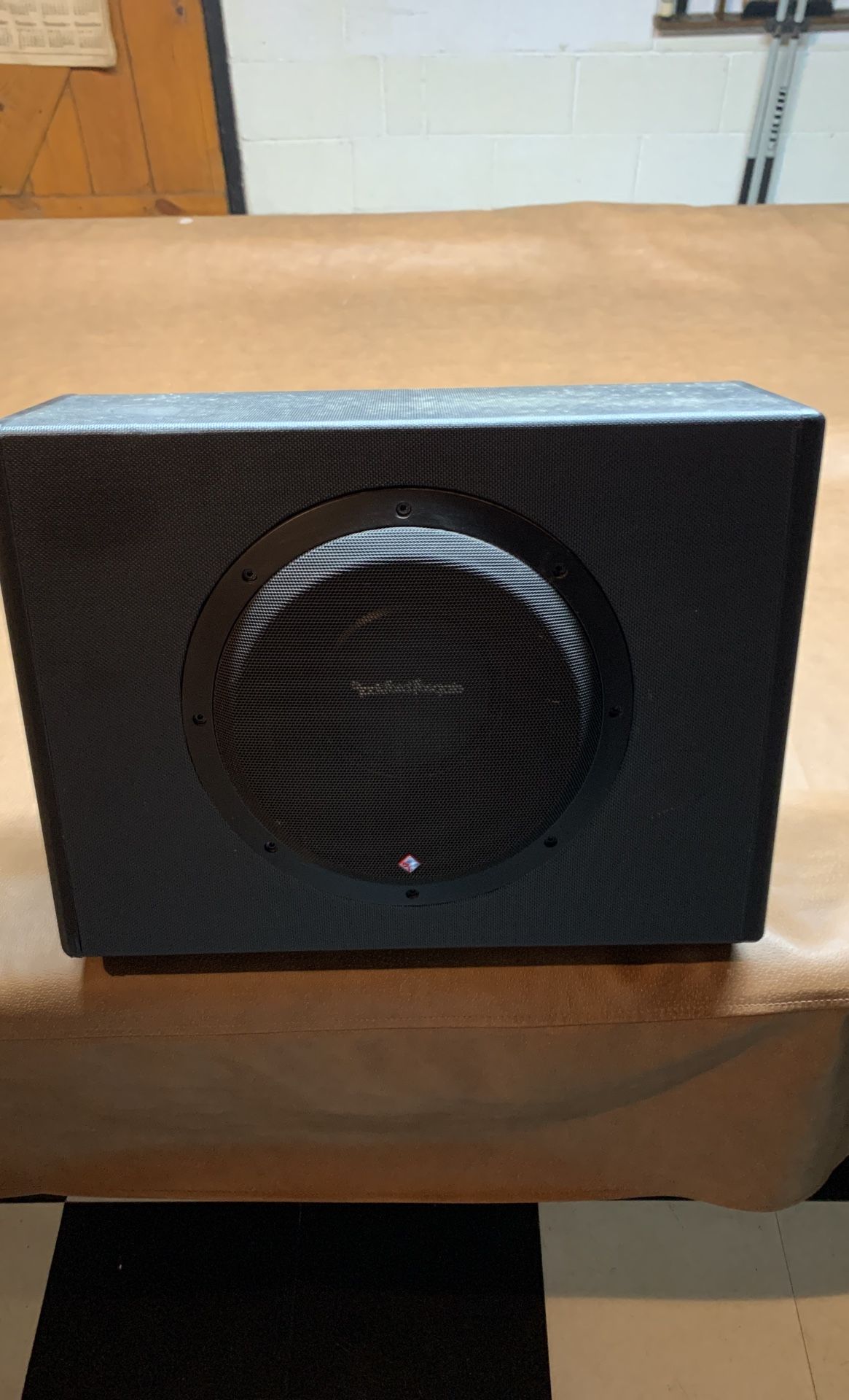 Rockford Fosgate speaker asking $200. It’s in great shape.