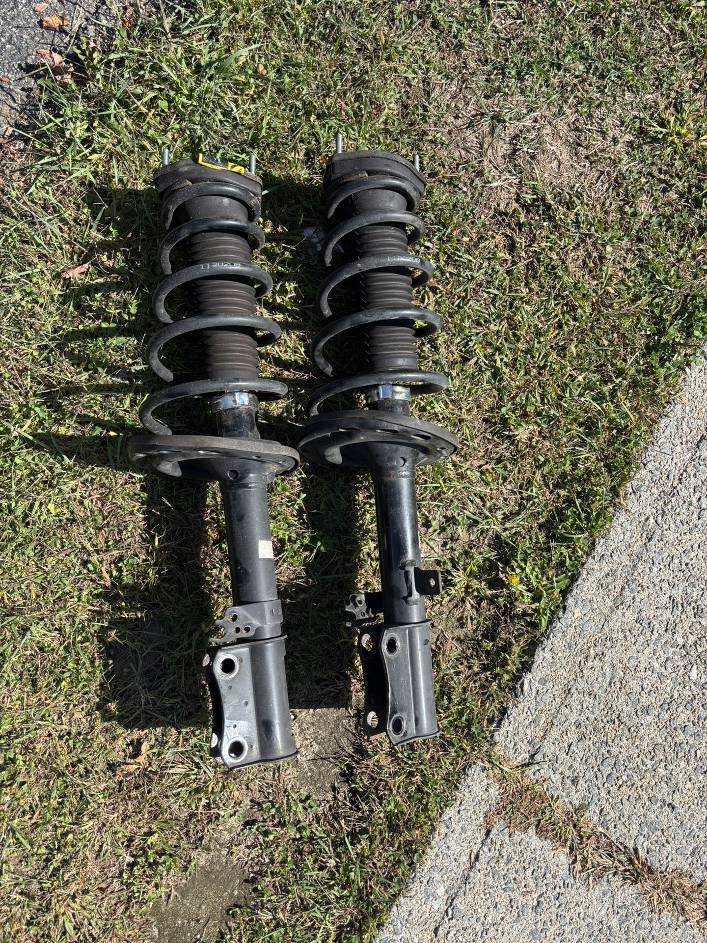 Rear Back Pair Complete Struts for 2004-2008 Toyota Solara