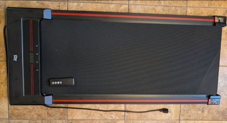 Walking Pad Treadmill - with remote