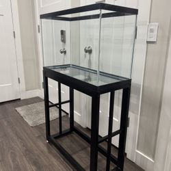 Aqueon 40 GL Tank Excellent Condition + Aqueon Stand