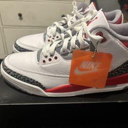 Jordan 3s Fire Red Size 9.5