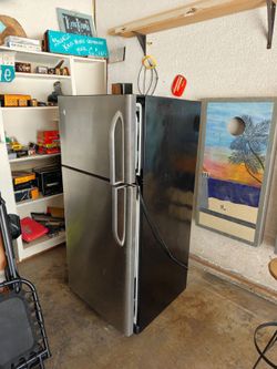 Frigidaire Refridgerator