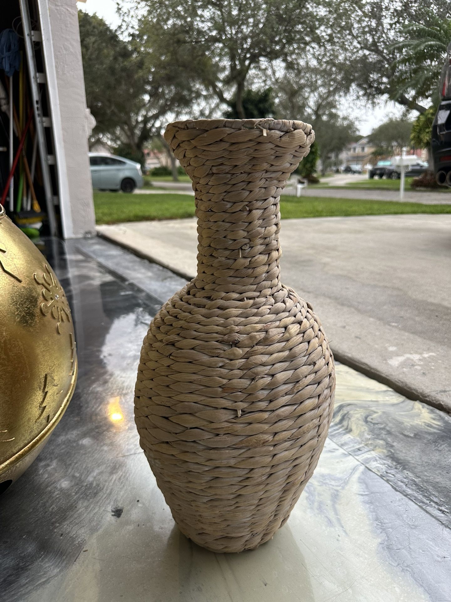 Dry Grass Flower Holder