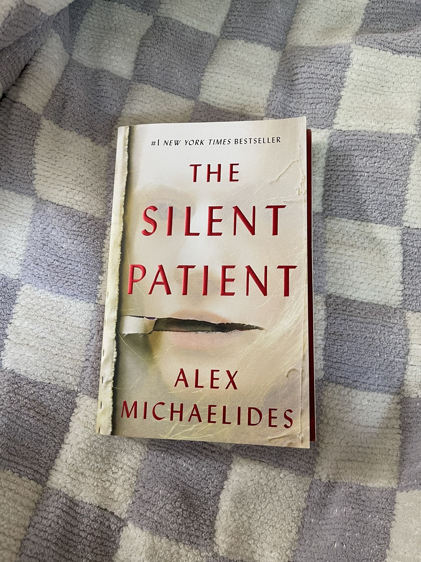 The Silent Patient by Alex Michaelides 
