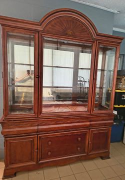 American Signature hutch and China cabinet