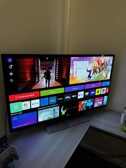 LG C4 48in OLED