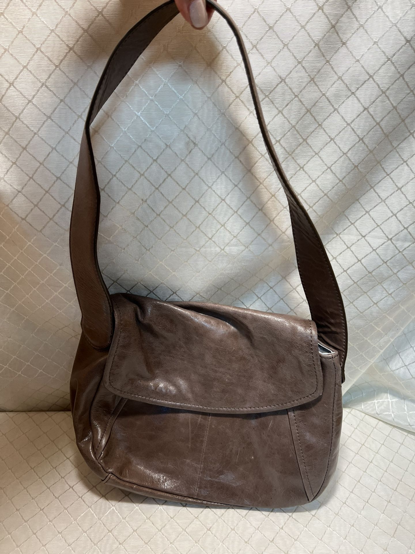 Kenneth Cole Reaction Leather Brown Handbag