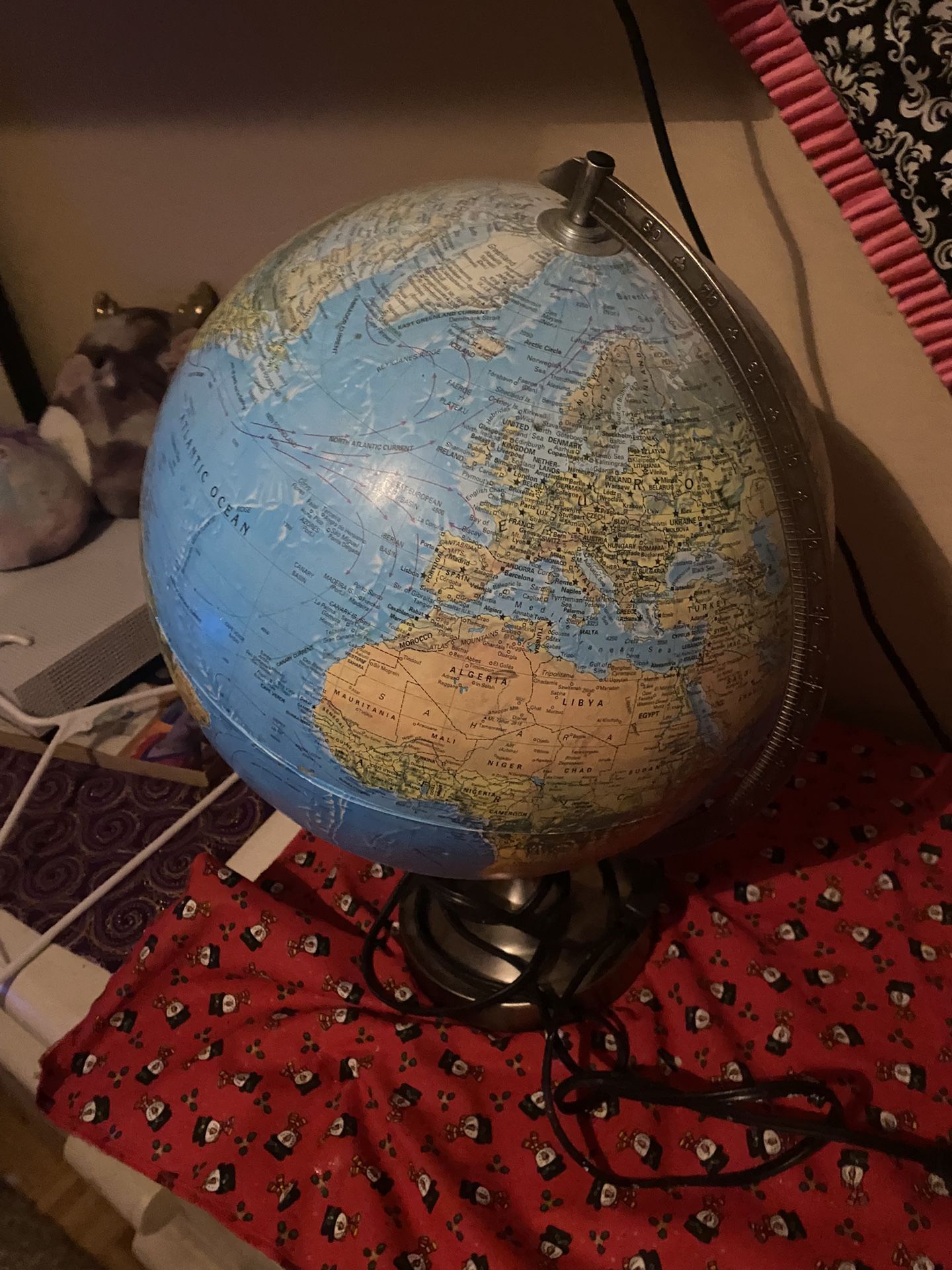 Vintage Globe Lamp